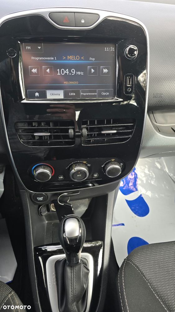 Renault Clio - 10