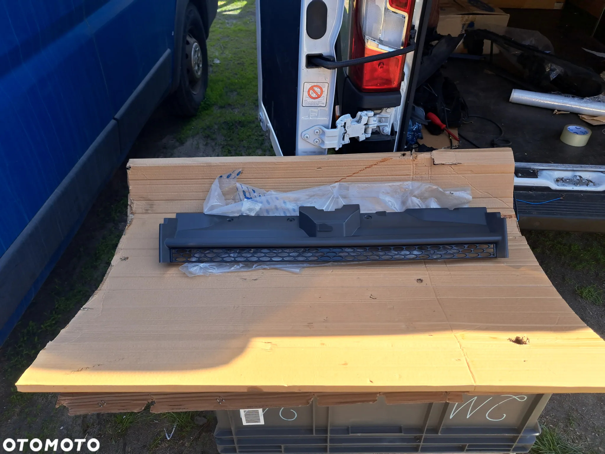Grill Atrapa chłodnicy Ford Transit Tourneo Connect I 4528261 2T14-8200-AH1C6F 2T14-8200-AGW - 2