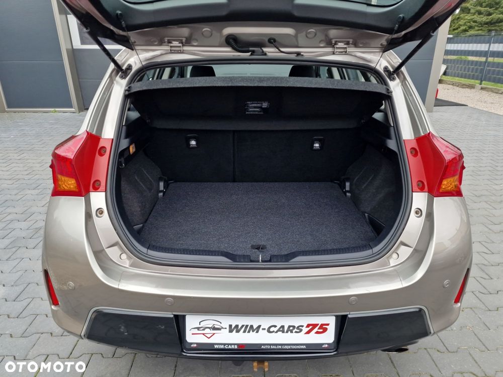 Toyota Auris 1.6 Valvematic Executive - 13