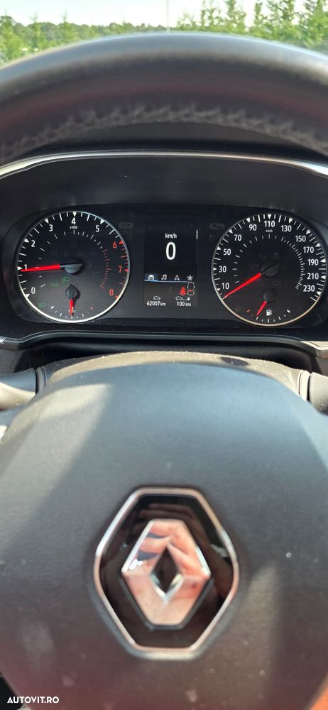 Renault Megane TCe 140 GPF Zen - 30