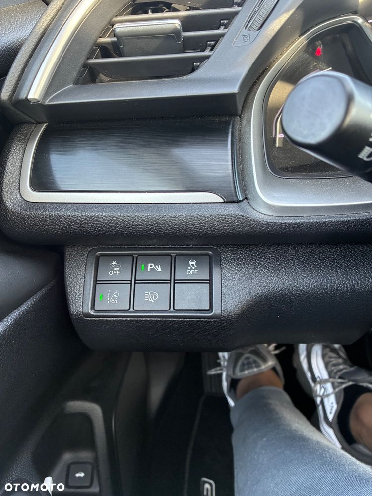 Honda Civic 1.5 T Executive CVT - 25