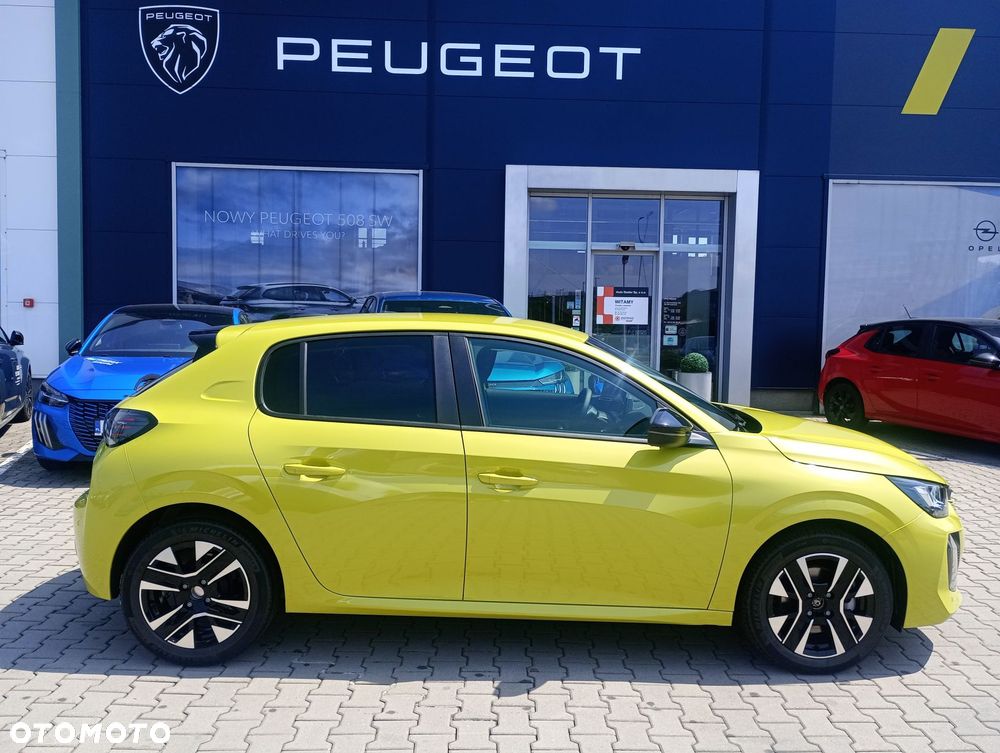 Peugeot 208 - 1