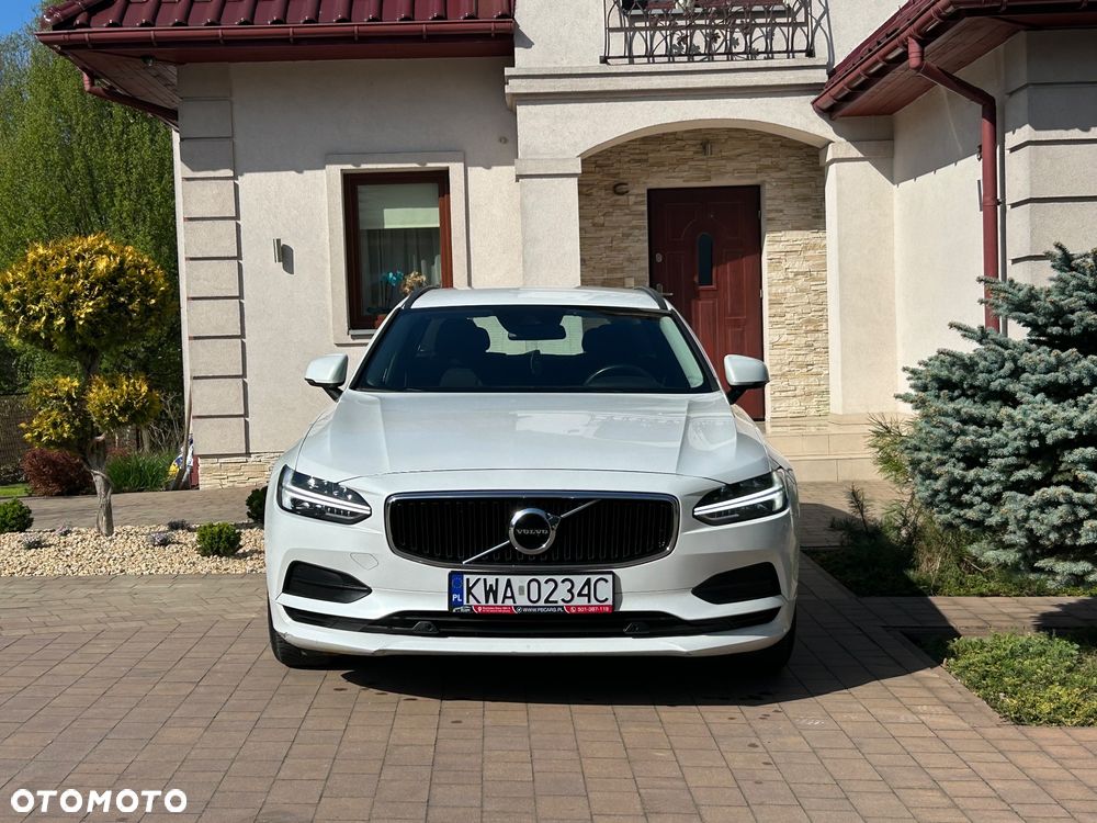 Volvo V90 D3 Momentum Pro - 2