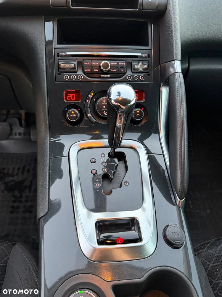Peugeot 3008 - 11