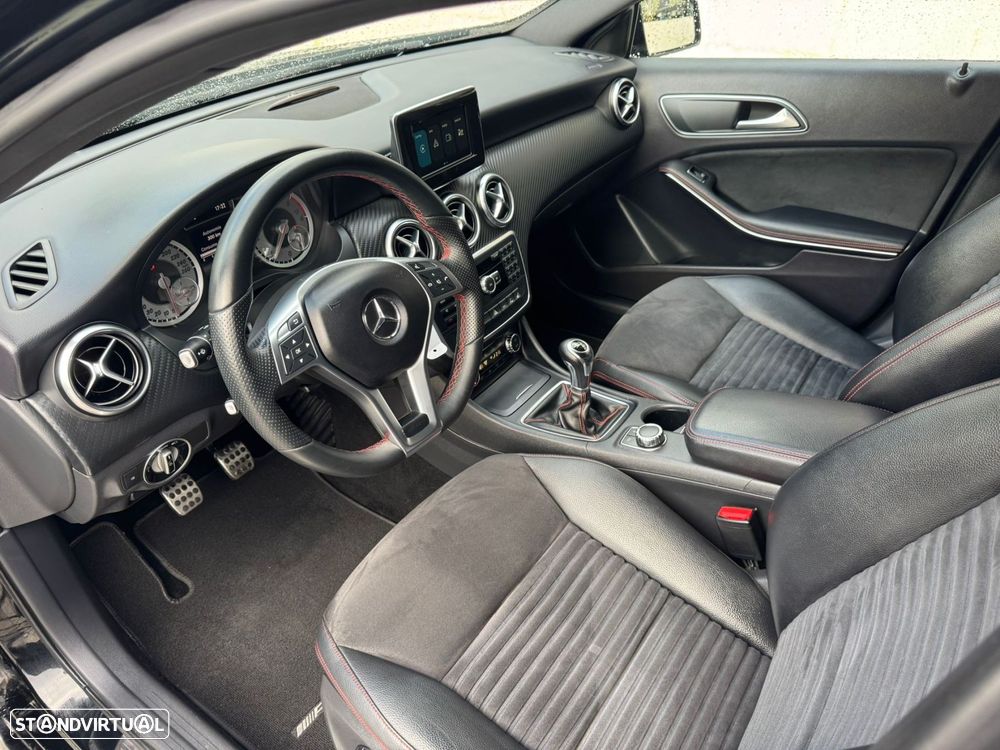 Mercedes-Benz A 180 d AMG Line - 4