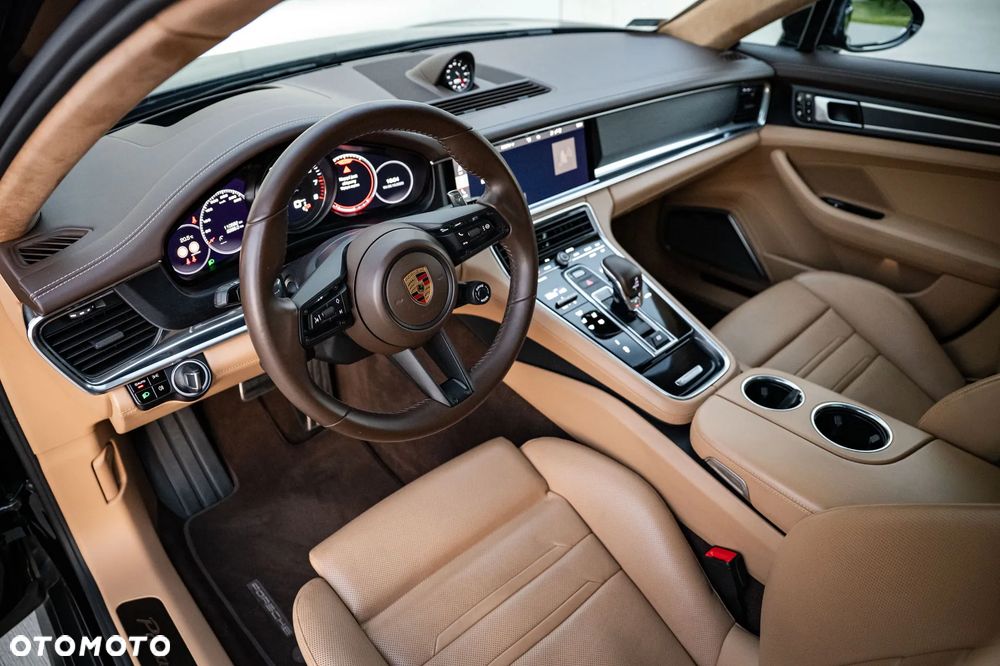 Porsche Panamera GTS - 11