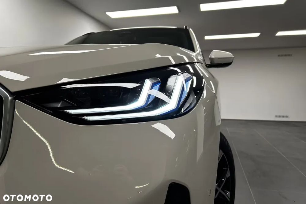 BMW X3 xDrive20 mHEV - 8