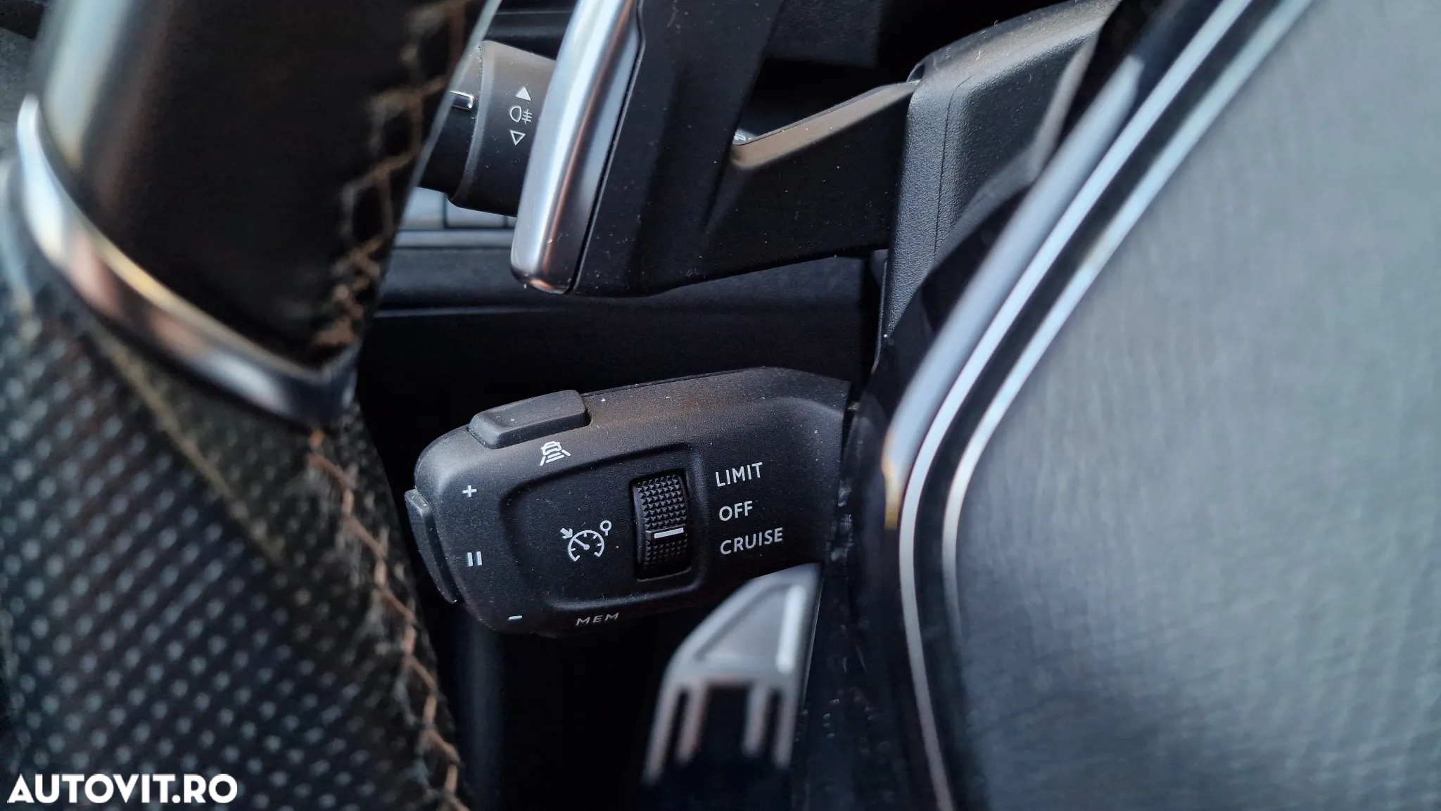 Peugeot 3008 PHEV EAT8 GT Pack - 16