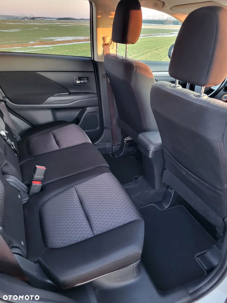 Mitsubishi Outlander 2.0 2WD - 10