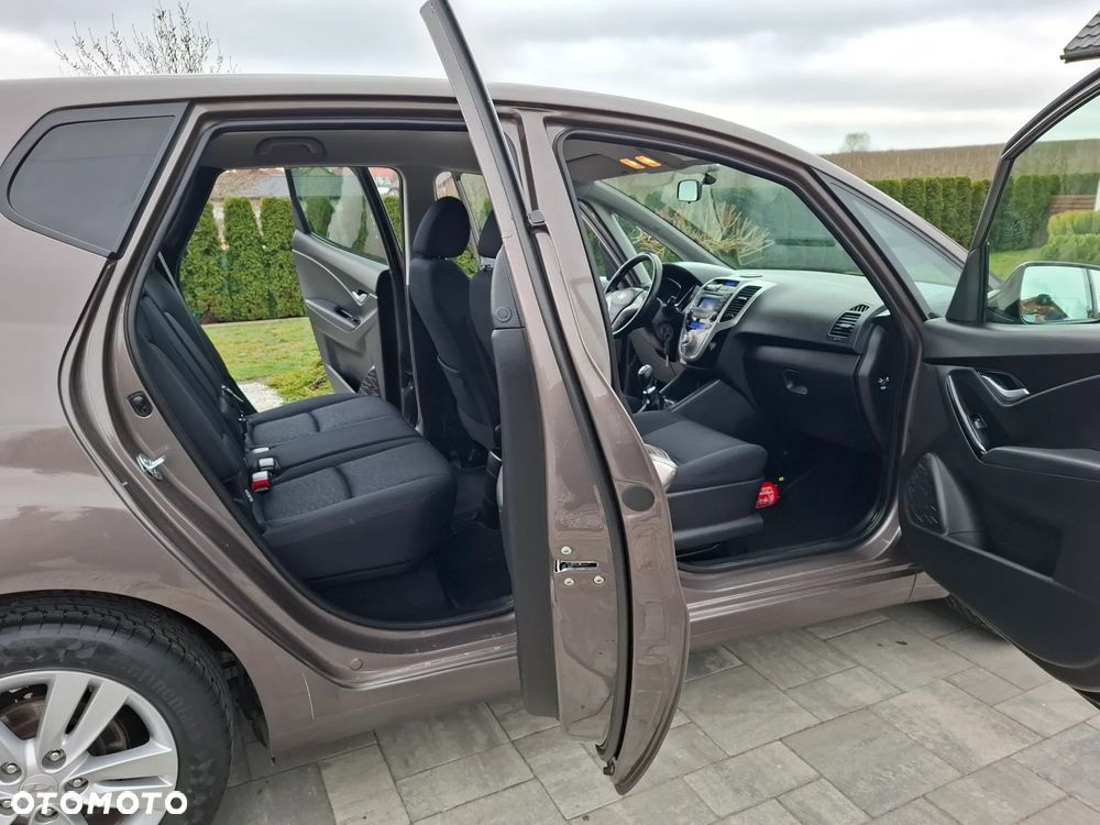 Hyundai ix20 1.4 Edition 20 - 26