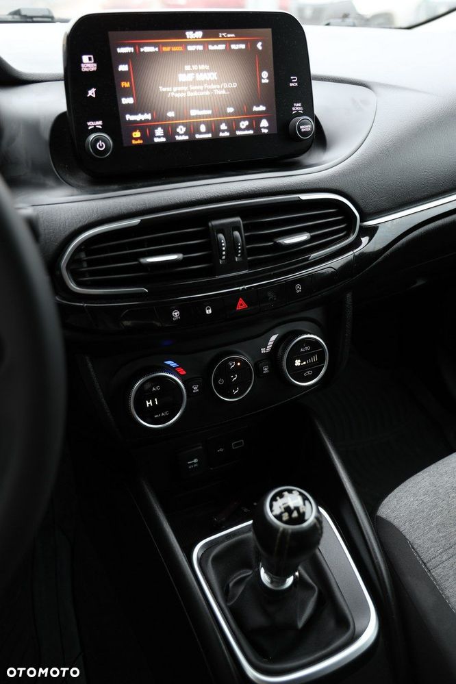 Fiat Tipo - 18