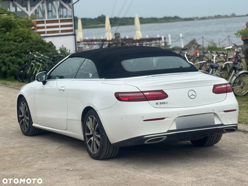 Mercedes-Benz Klasa E 200 Cabrio 9G-TRONIC AMG Line - 2