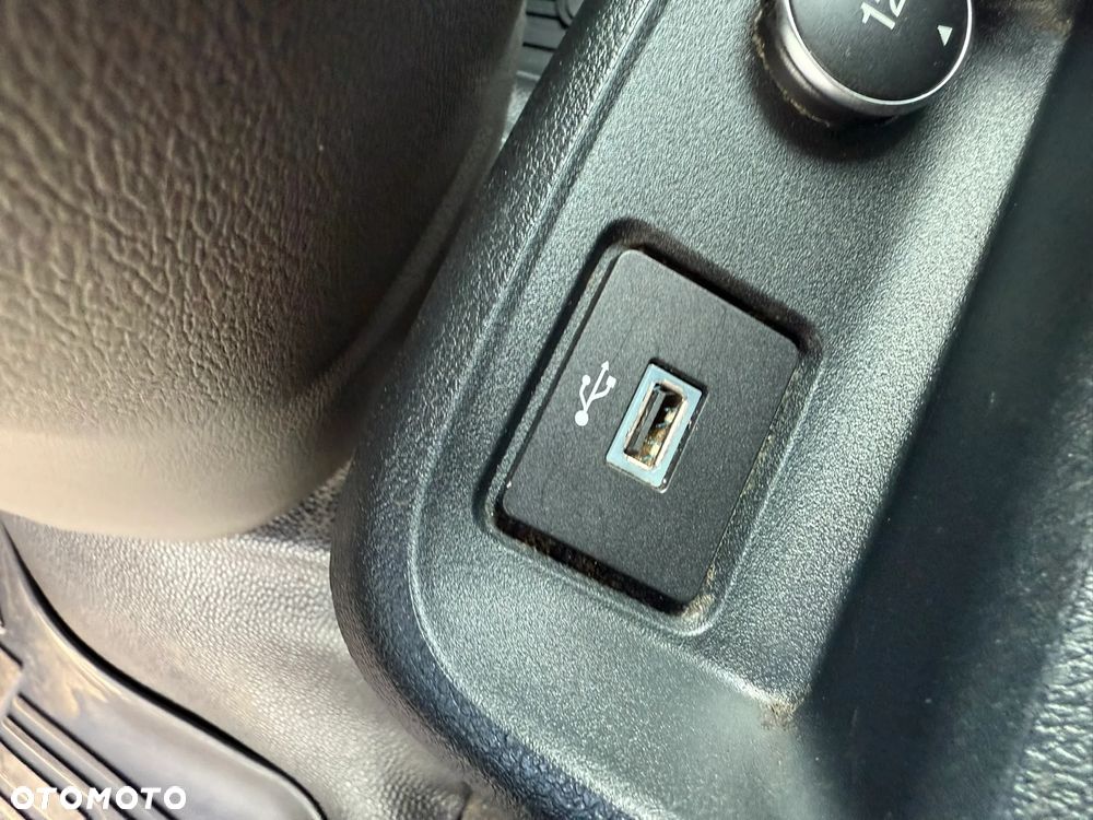 Ford Transit Connect - 9