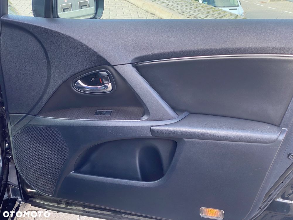 Toyota Avensis 2.2 D-4D Prestige - 24