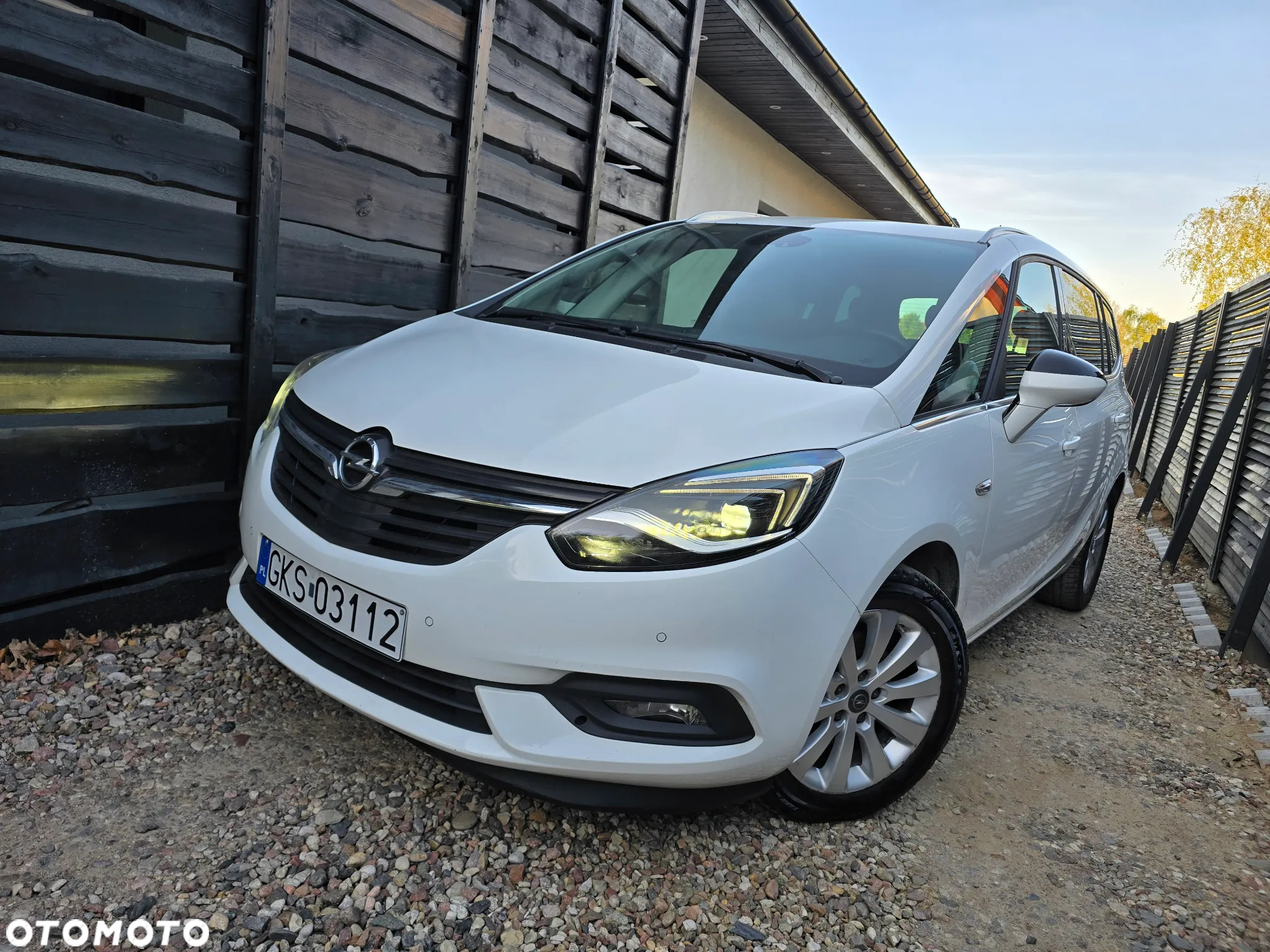 Opel Zafira - 10