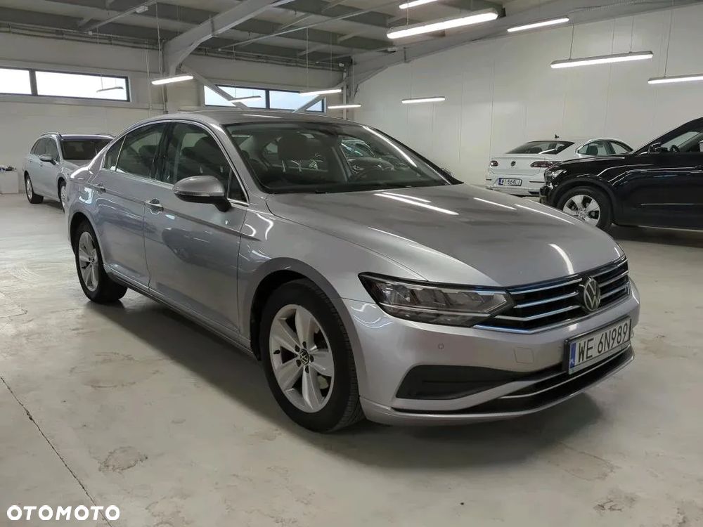 Volkswagen Passat 2.0 TDI Business DSG - 2
