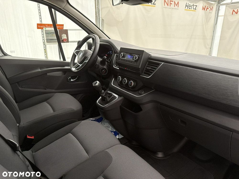 Renault Trafic - 22