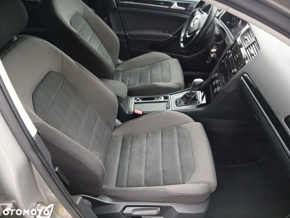 Volkswagen Golf 1.4 TSI (BlueMotion Technology) DSG Highline - 33