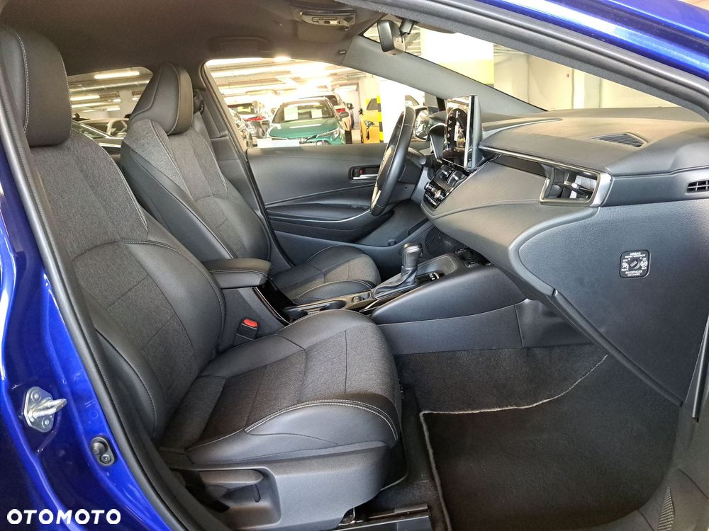 Toyota Corolla 1.8 Hybrid Style - 16