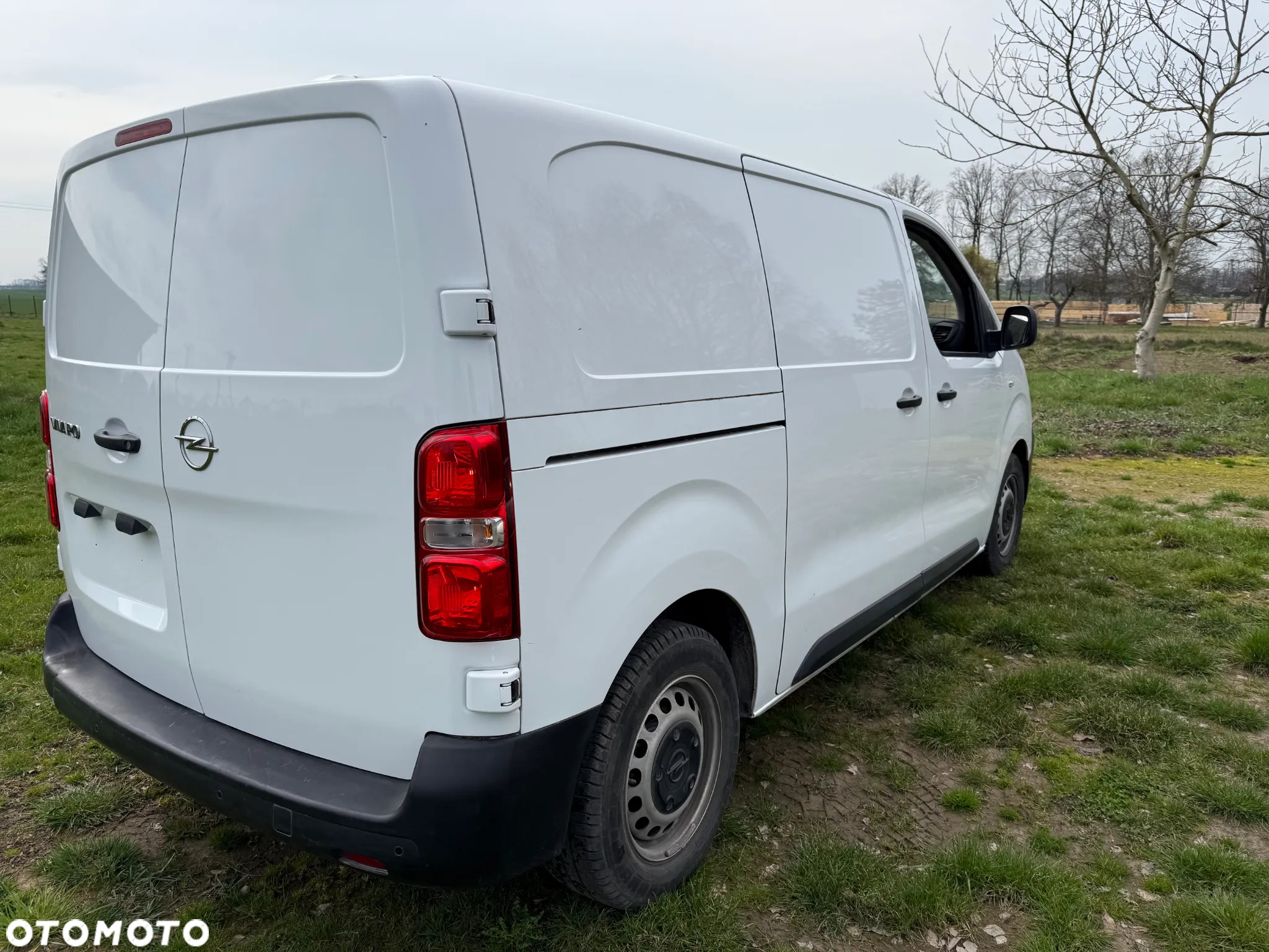 Opel VIVARO - 8
