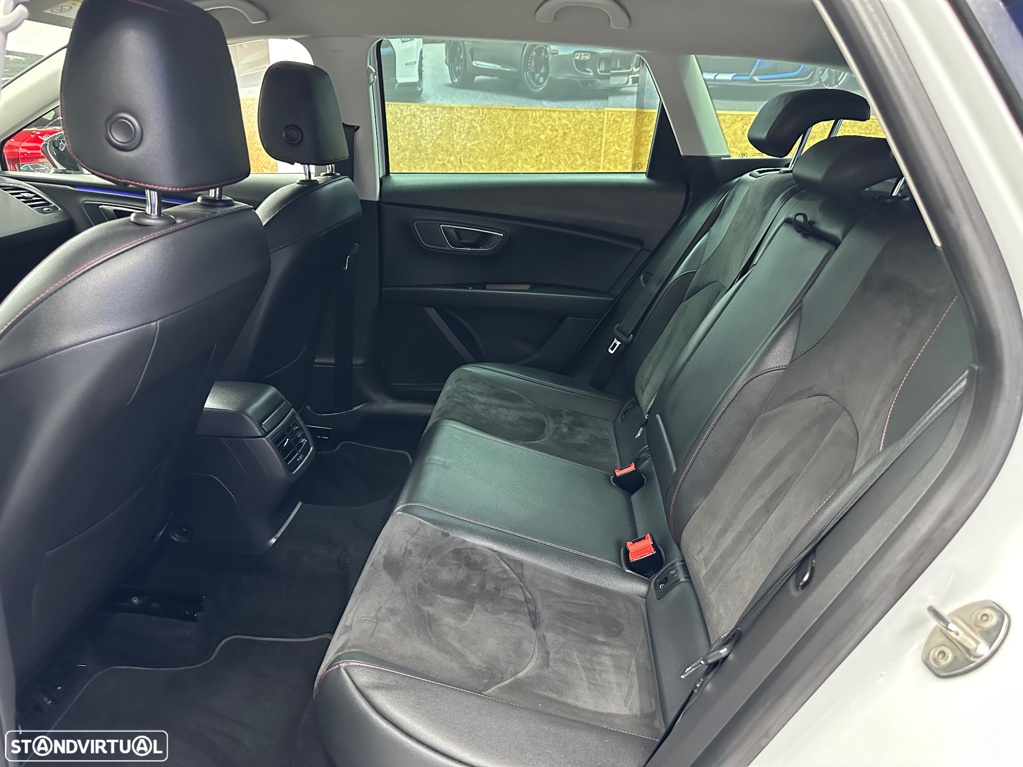 SEAT Leon ST 2.0 TDI FR - 33