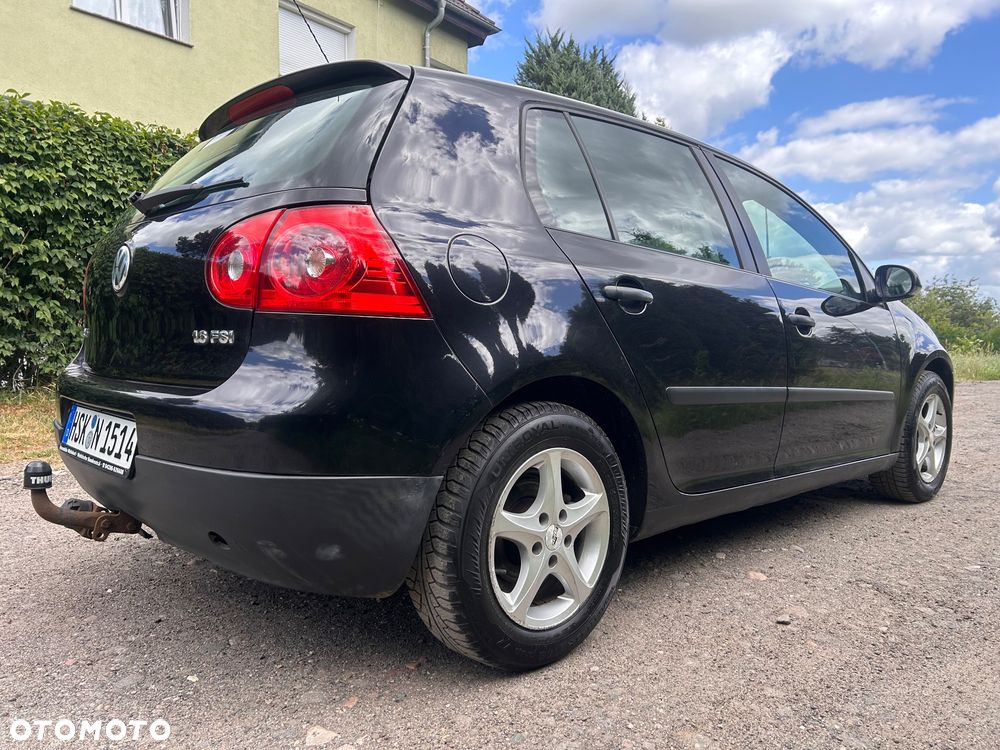 Volkswagen Golf 1.6 FSI Trendline - 9