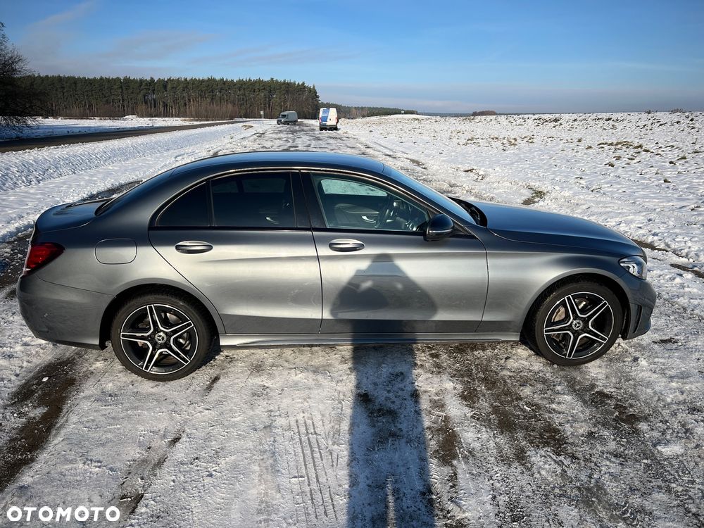 Mercedes-Benz Klasa C 200 4Matic 9G-TRONIC Edition 19 - 16