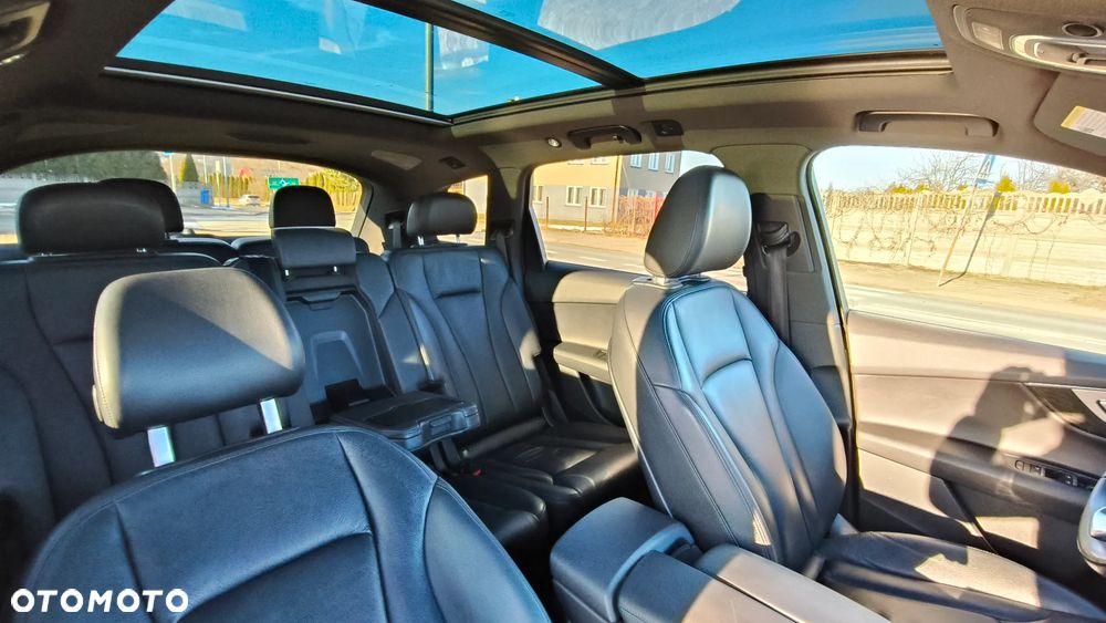 Audi Q7 - 7