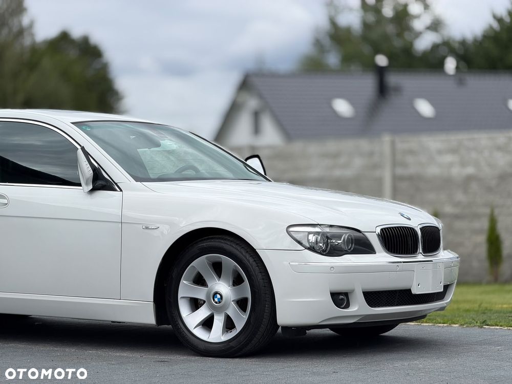 BMW Seria 7 740i - 6