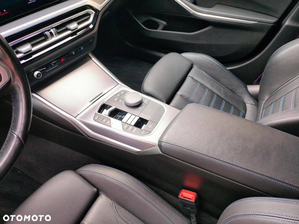 BMW Seria 3 330e M Sport - 20
