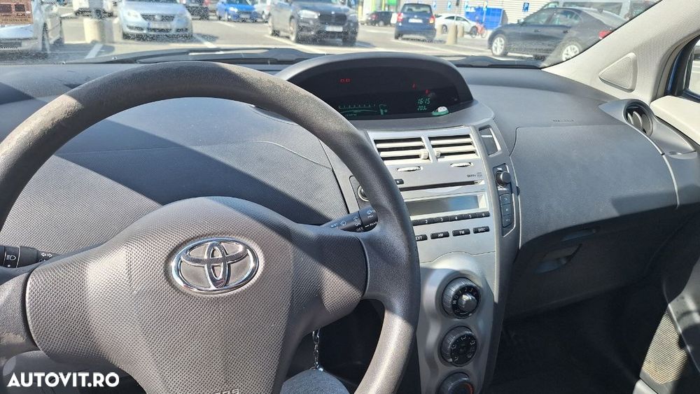 Toyota Yaris 1.3 Luna - 13
