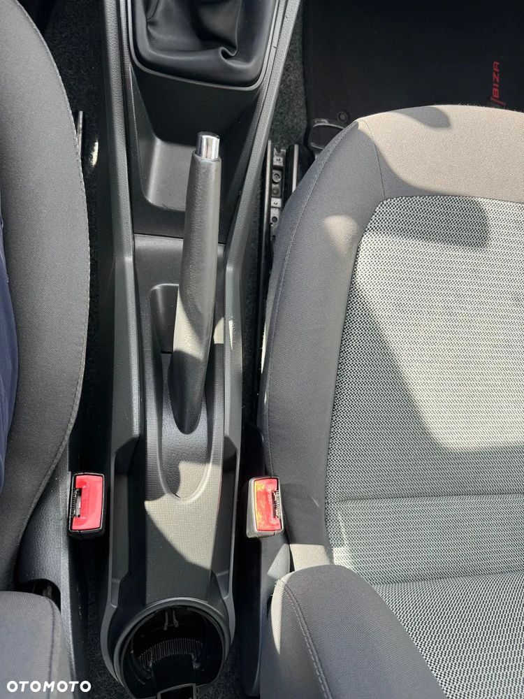 Seat Ibiza SC 1.4 16V Style - 18