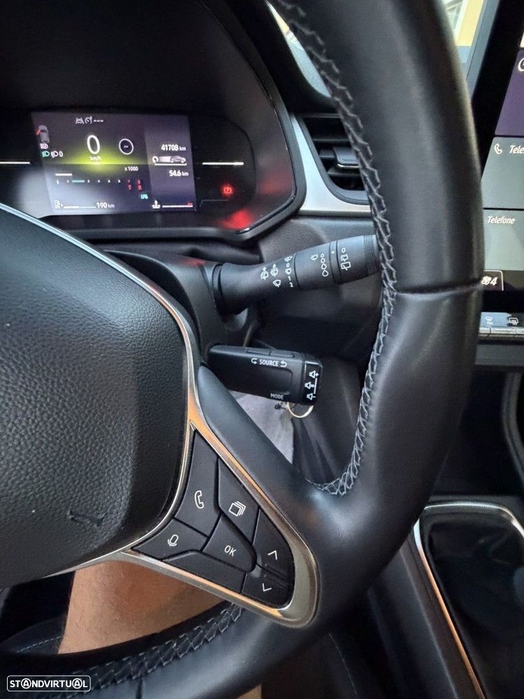 Renault Captur 1.0 TCe Techno Bi-Fuel - 22