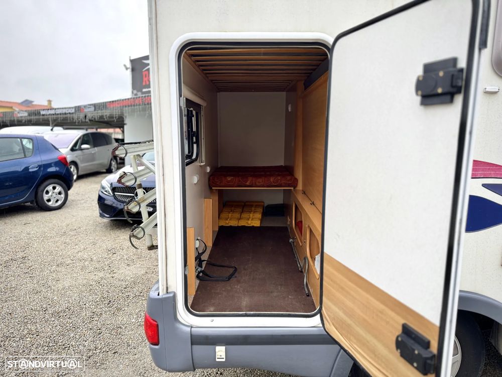 Ford Trigano Challenger Genesis 33 6 lugares - 18