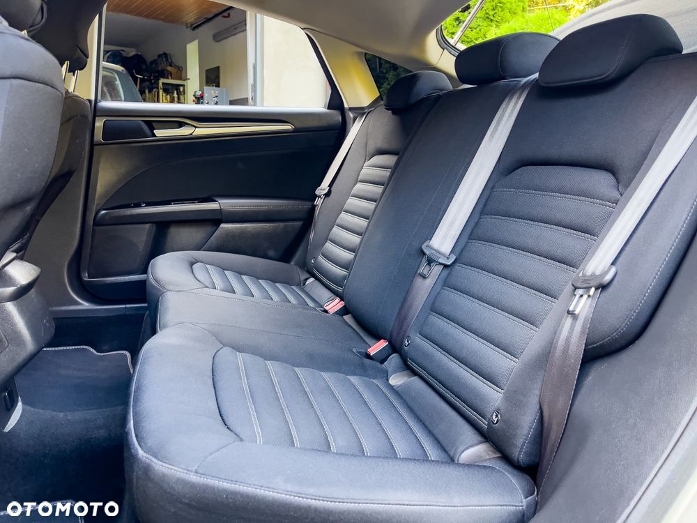 Ford Mondeo - 17