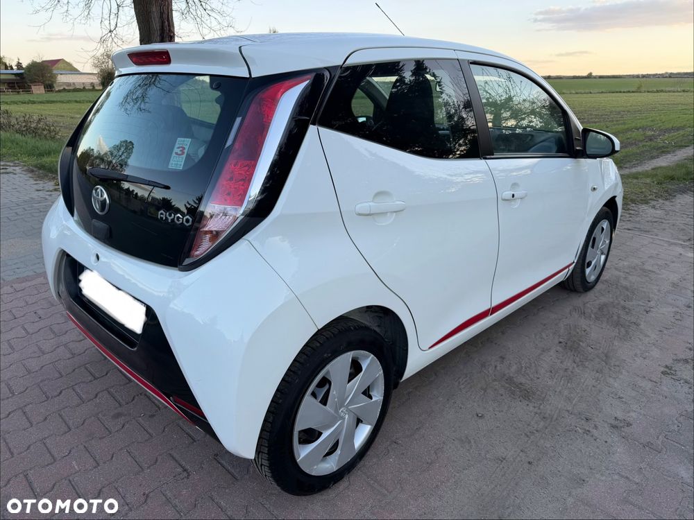 Toyota Aygo 1.0 VVT-i Sprint EU6 - 6