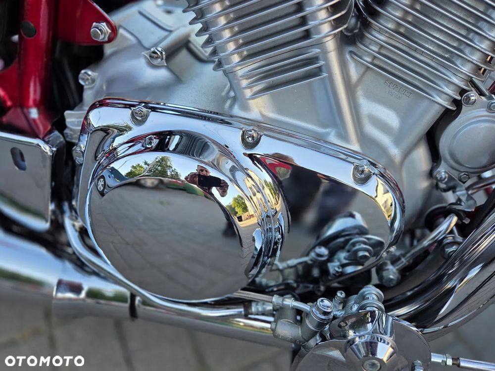 Suzuki Intruder - 16