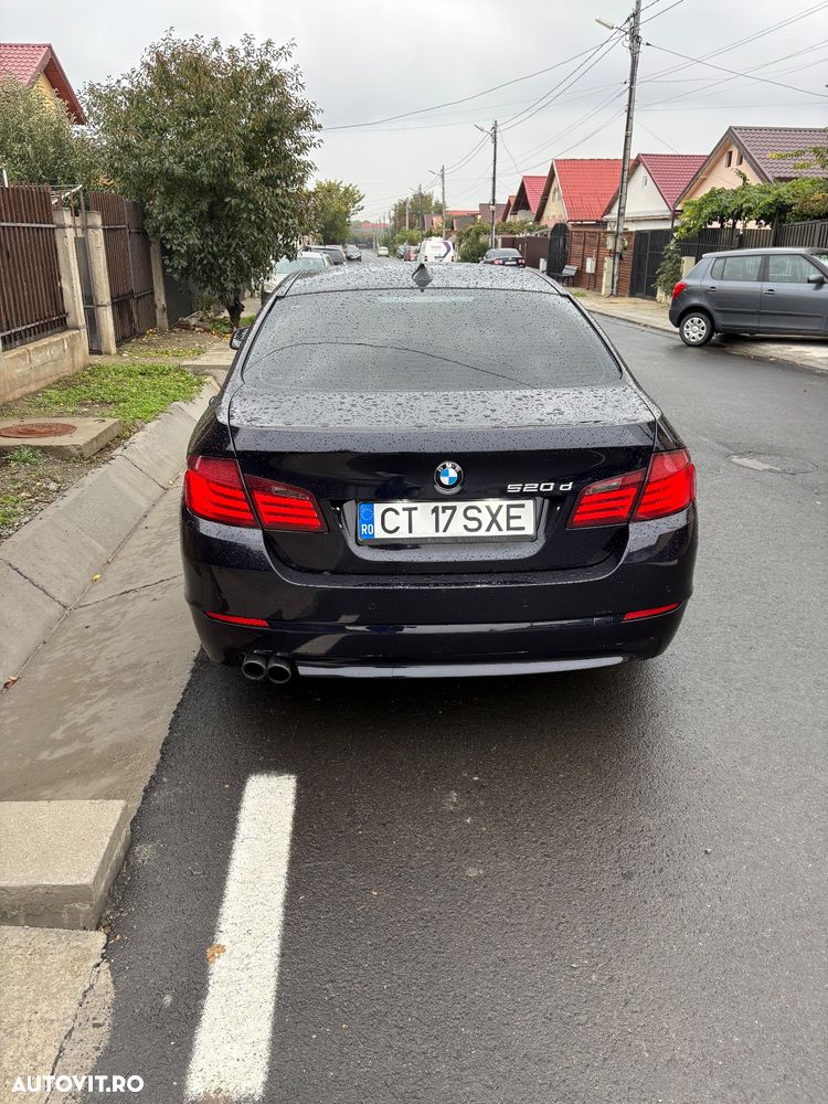 BMW Seria 5 ver-520d-touring-modern-line - 9