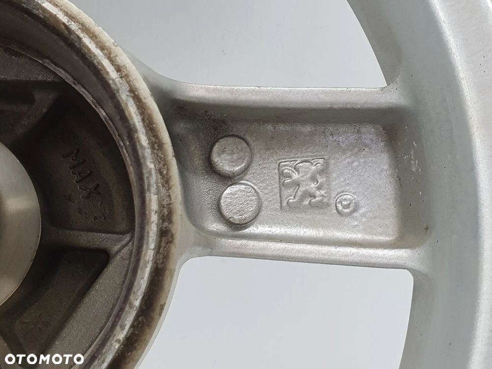 FELGA TYL KOLO  OPONA 120/70-12  PEUGEOT E-VIVACITY - 22