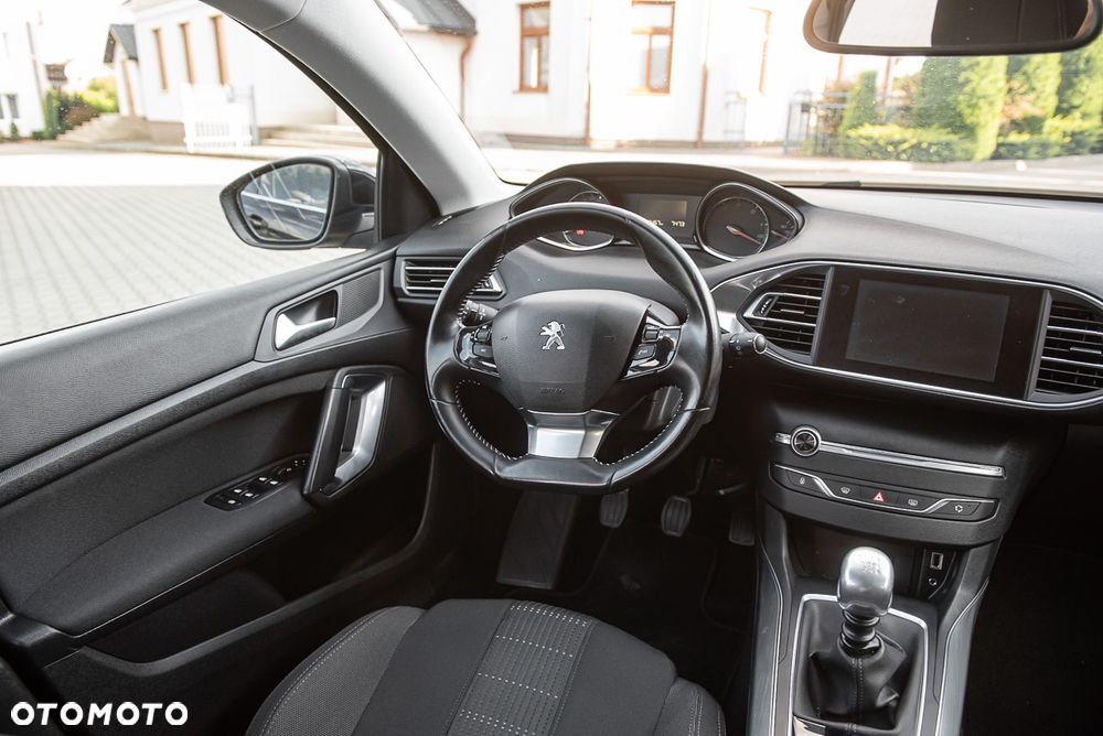 Peugeot 308 BlueHDi FAP 150 Stop&Start Allure - 24