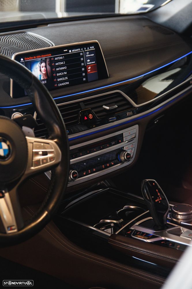 BMW 740 d xDrive Pack M Auto - 12