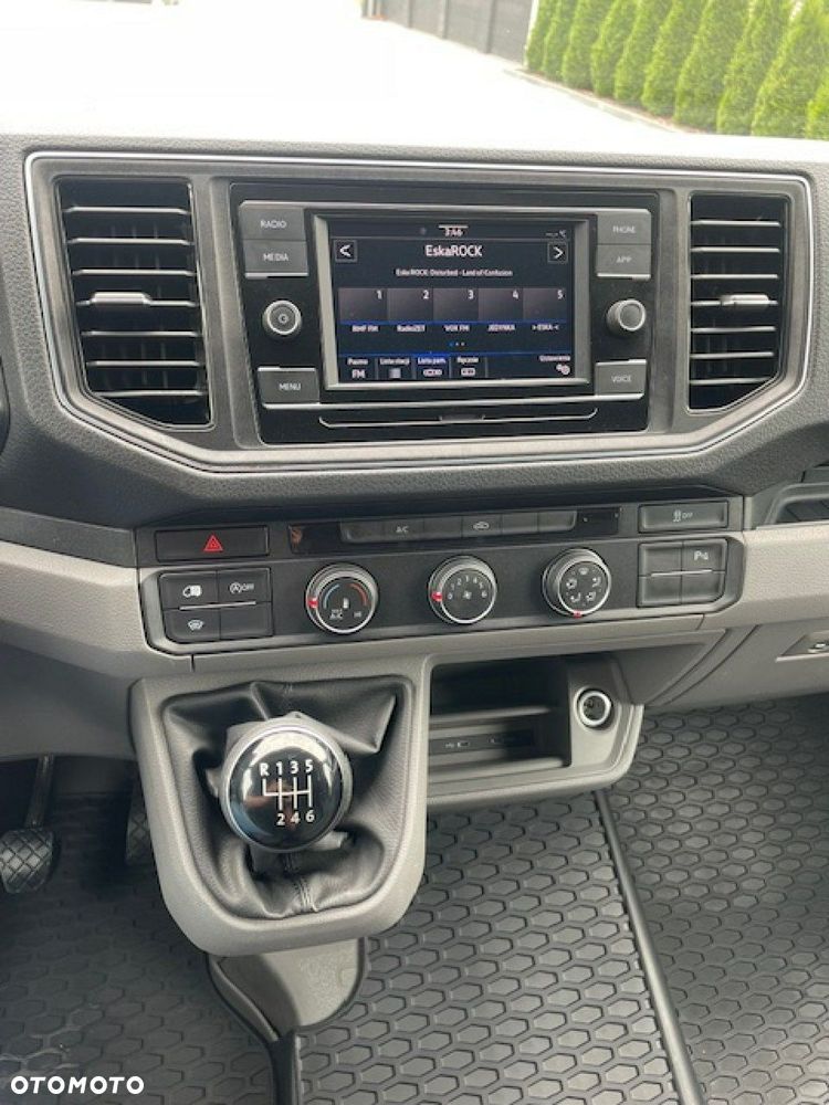Volkswagen Crafter - 13