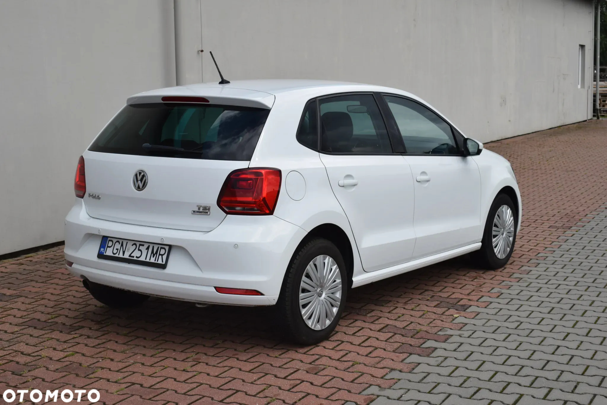 Volkswagen Polo 1.2 TSI Blue Motion Technology Allstar - 4