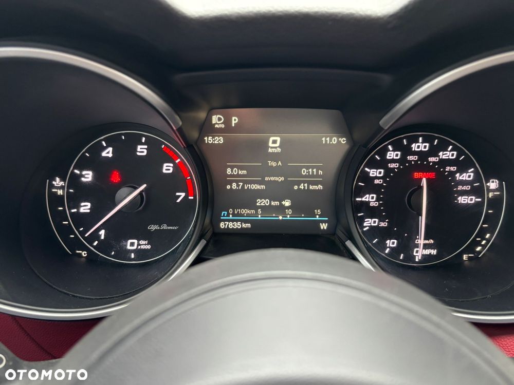 Alfa Romeo Stelvio - 18