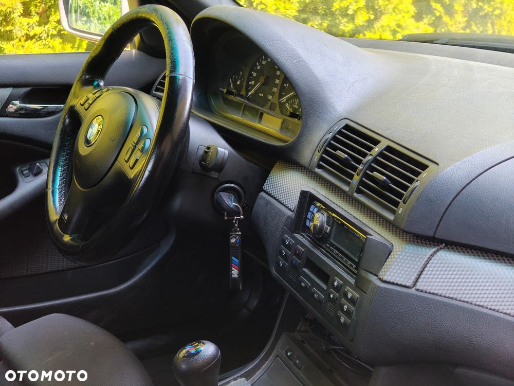 BMW Seria 3 325i - 18