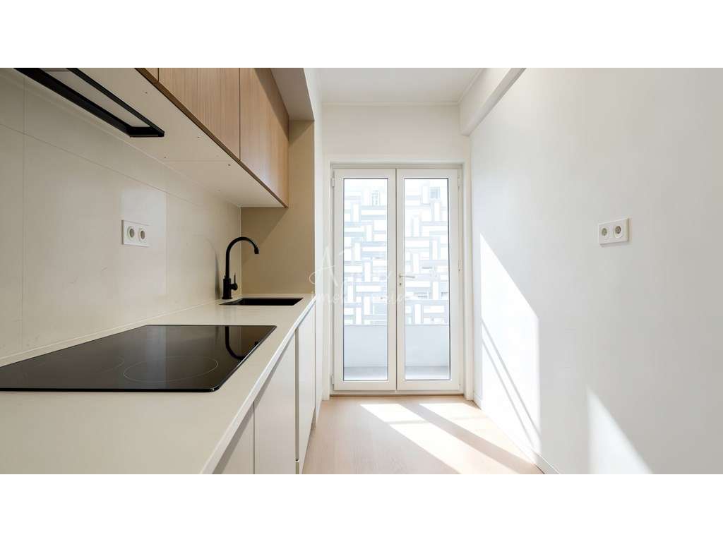 Apartamento T3 Renovado em Almada - Conforto e Modernidade ao Seu A... - Grande imagem: 3/17