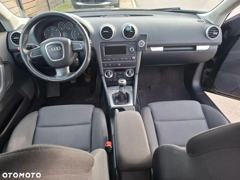 Audi A3 Sportback 1.6 TDI Attraction - 5