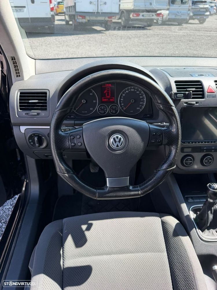 VW Golf 1.9 TDi BlueM. Confortline - 23