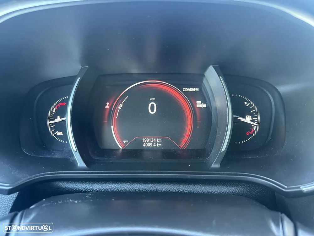 Renault Mégane Sport Tourer - 41