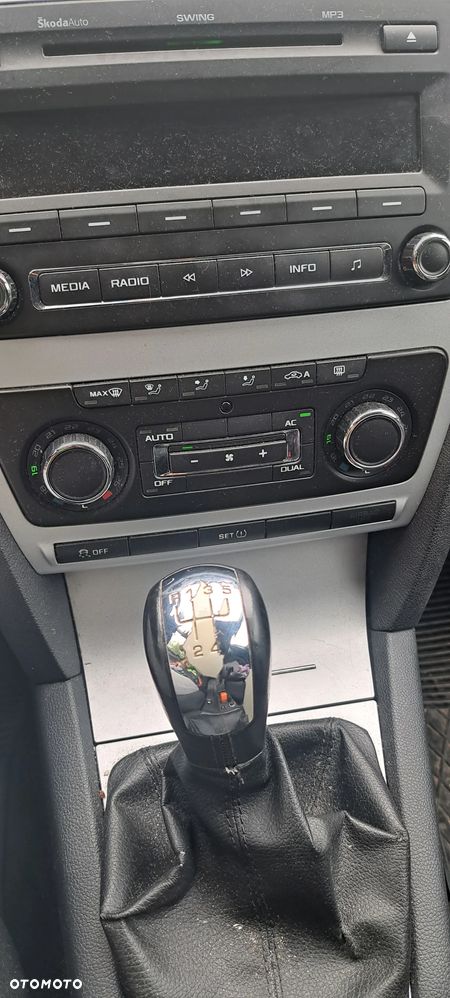 Skoda Octavia 1.6 TDI DPF Ambiente - 10